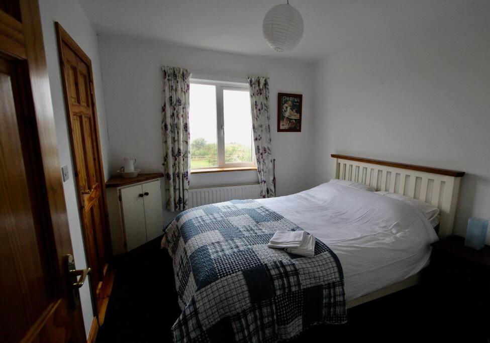 Apartamento Curlews Rest - Gateway To The Aran Islands
